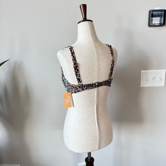 NWT! Kona Sol Leopard Print Square Neck Bikini
Top - Medium (8-10) - Picture 14 of 14